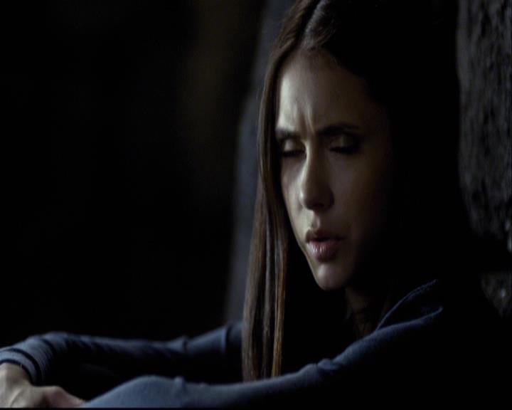 VampireDiariesWorld-dot-org_2x09Katerine0730.jpg