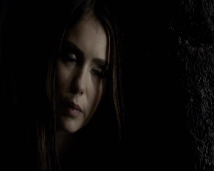 VampireDiariesWorld-dot-org_2x09Katerine0733.jpg