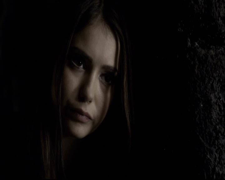 VampireDiariesWorld-dot-org_2x09Katerine0734.jpg