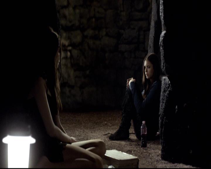 VampireDiariesWorld-dot-org_2x09Katerine0906.jpg