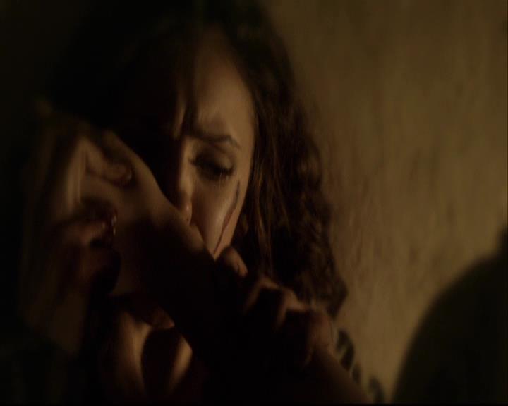 VampireDiariesWorld-dot-org_2x09Katerine0938.jpg