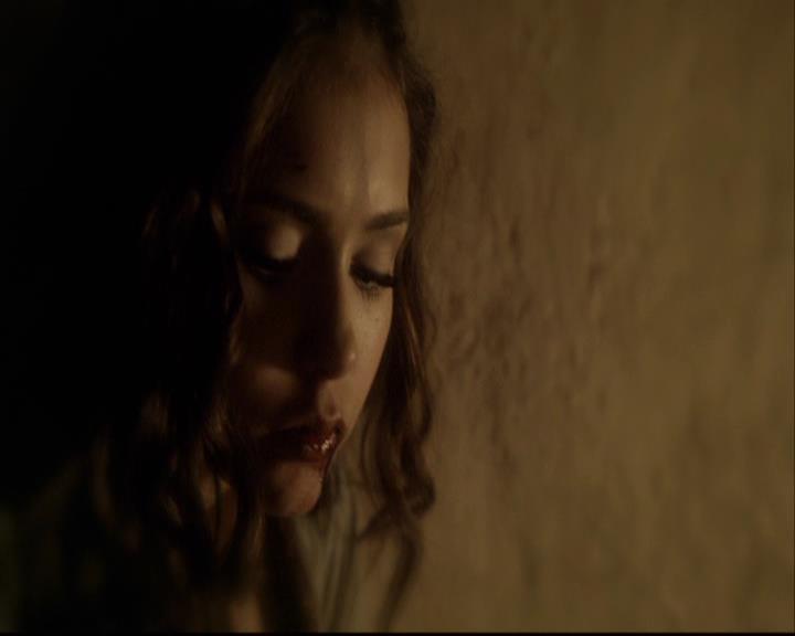 VampireDiariesWorld-dot-org_2x09Katerine0951.jpg