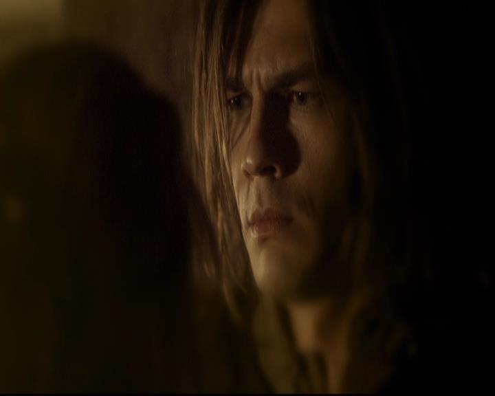 VampireDiariesWorld-dot-org_2x09Katerine0955.jpg