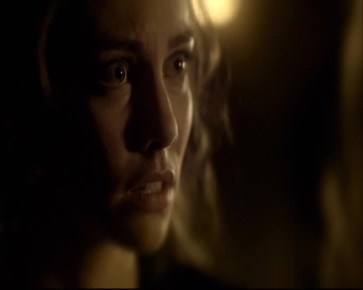 VampireDiariesWorld-dot-org_2x09Katerine0960.jpg