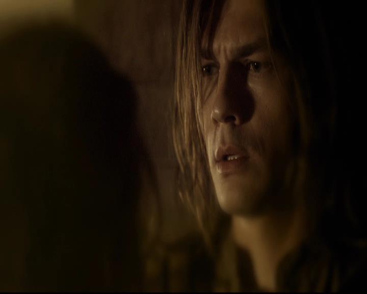 VampireDiariesWorld-dot-org_2x09Katerine0961.jpg