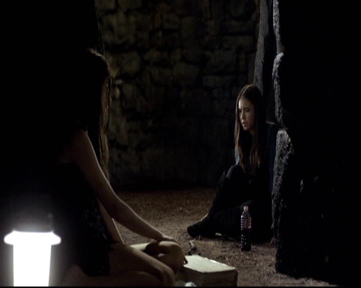 VampireDiariesWorld-dot-org_2x09Katerine0996.jpg