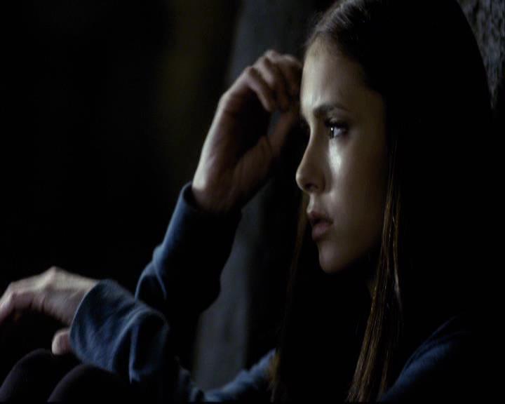 VampireDiariesWorld-dot-org_2x09Katerine1012.jpg