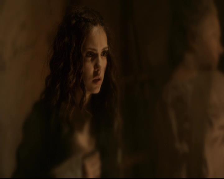 VampireDiariesWorld-dot-org_2x09Katerine1059.jpg