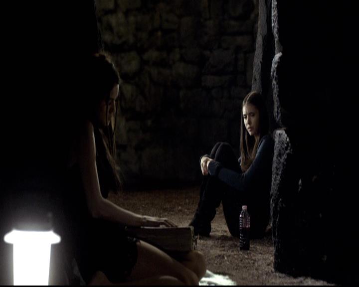 VampireDiariesWorld-dot-org_2x09Katerine1082.jpg