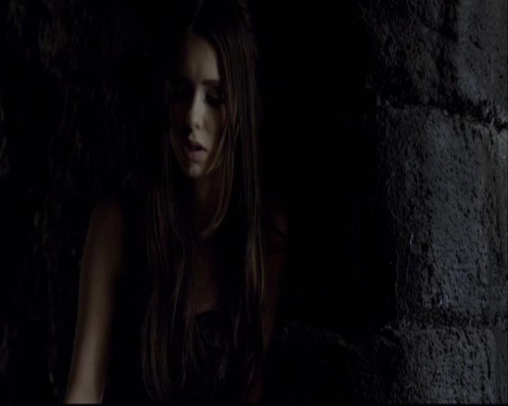 VampireDiariesWorld-dot-org_2x09Katerine1088.jpg