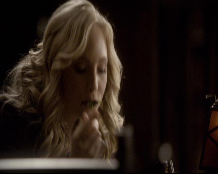 VampireDiariesWorld-dot-org_2x09Katerine1109.jpg