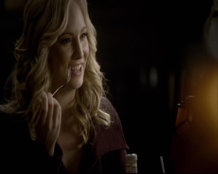 VampireDiariesWorld-dot-org_2x09Katerine1154.jpg