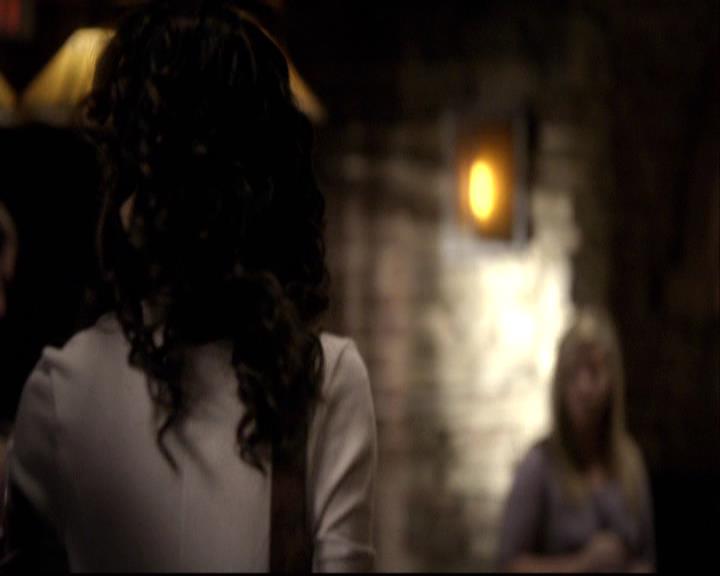 VampireDiariesWorld-dot-org_2x09Katerine1253.jpg