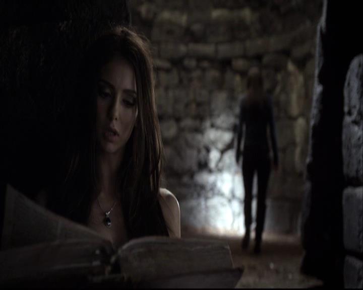 VampireDiariesWorld-dot-org_2x09Katerine1442.jpg