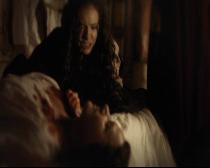 VampireDiariesWorld-dot-org_2x09Katerine1800.jpg