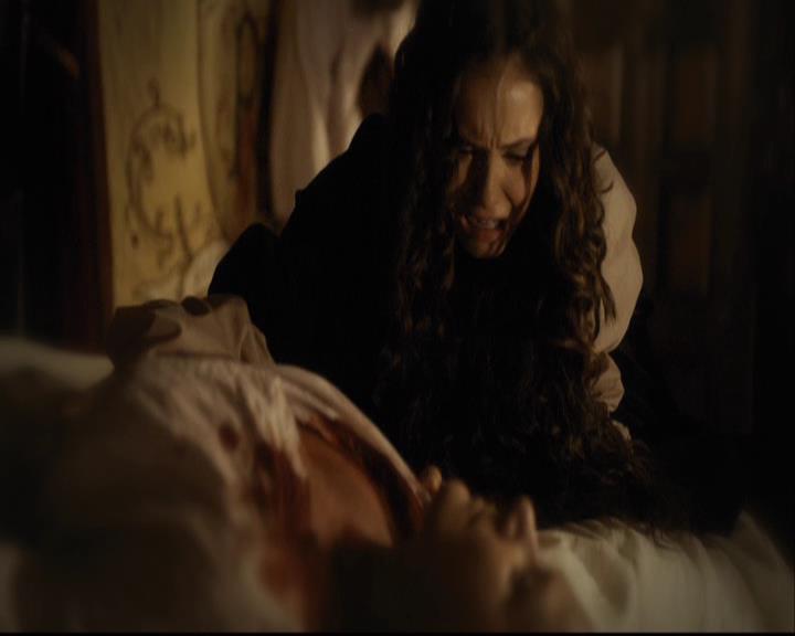 VampireDiariesWorld-dot-org_2x09Katerine1802.jpg