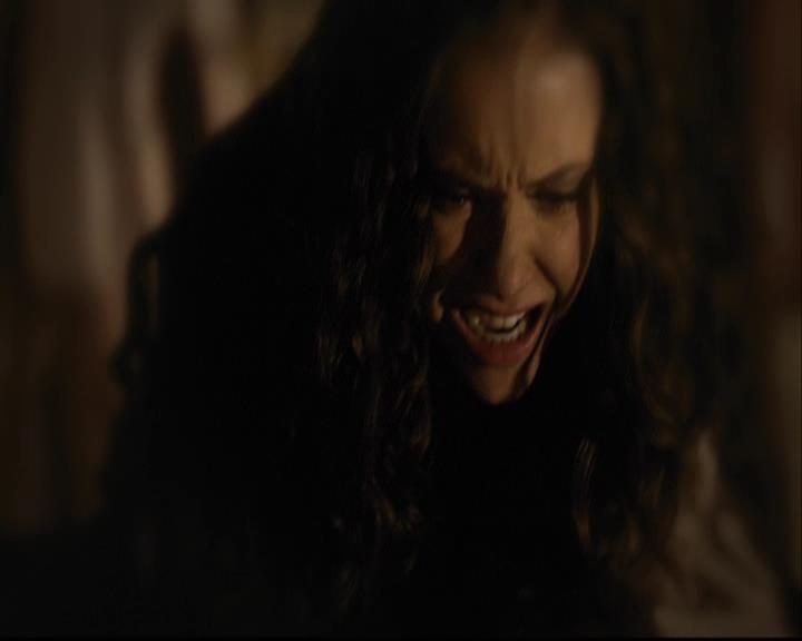 VampireDiariesWorld-dot-org_2x09Katerine1805.jpg