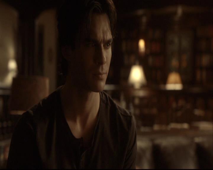 VampireDiariesWorld-dot-org_2x09Katerine1944.jpg