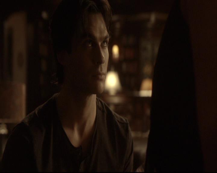 VampireDiariesWorld-dot-org_2x09Katerine1946.jpg