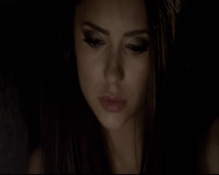 VampireDiariesWorld-dot-org_2x09Katerine2130.jpg