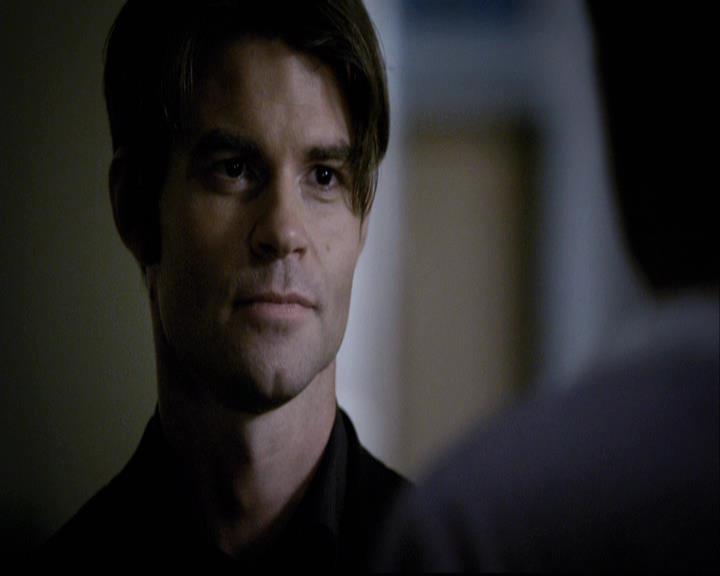 VampireDiariesWorld-dot-org_2x09Katerine2230.jpg