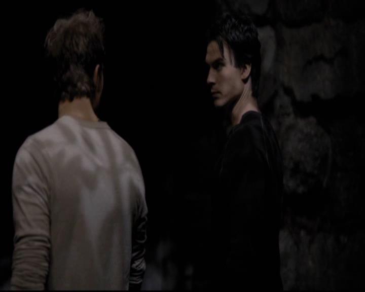 VampireDiariesWorld-dot-org_2x10TheSacrifce0147.jpg