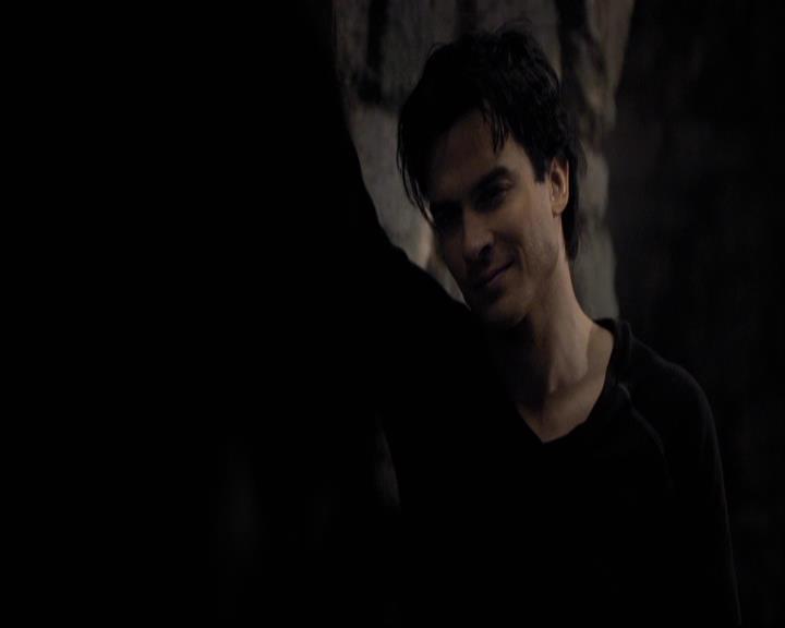 VampireDiariesWorld-dot-org_2x10TheSacrifce0208.jpg