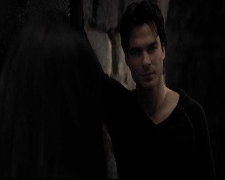 VampireDiariesWorld-dot-org_2x10TheSacrifce0215.jpg