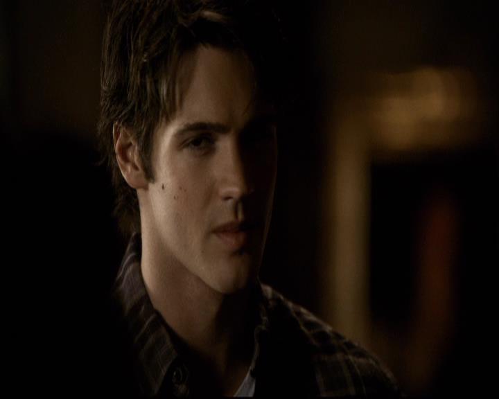 VampireDiariesWorld-dot-org_2x10TheSacrifce0644.jpg