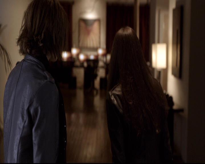 VampireDiariesWorld-dot-org_2x10TheSacrifce0688.jpg