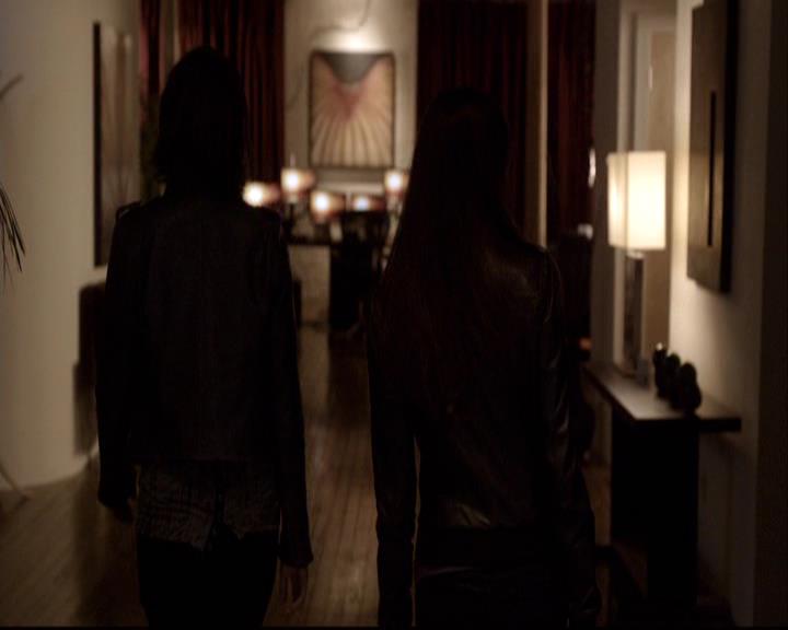 VampireDiariesWorld-dot-org_2x10TheSacrifce0690.jpg