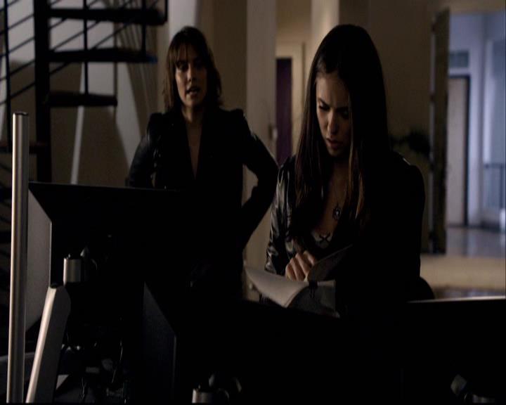 VampireDiariesWorld-dot-org_2x10TheSacrifce0727.jpg