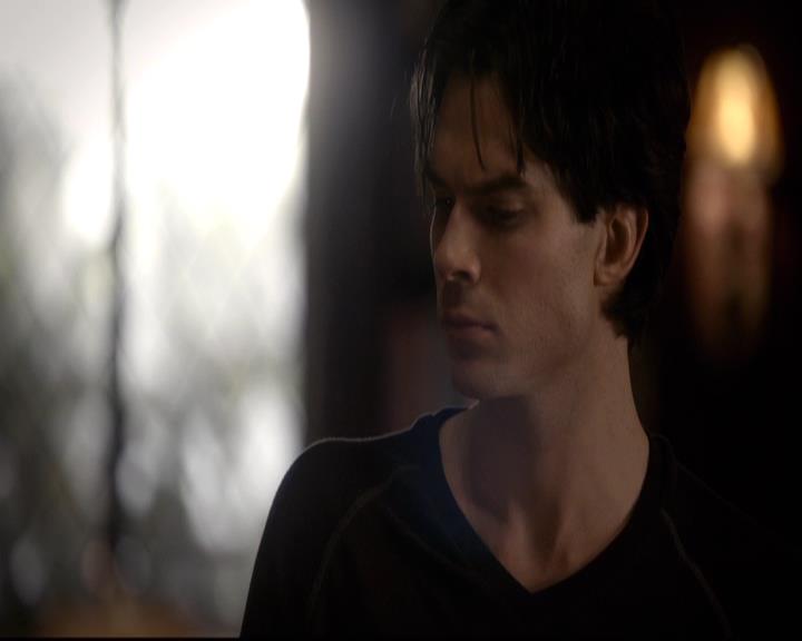 VampireDiariesWorld-dot-org_2x10TheSacrifce0810.jpg