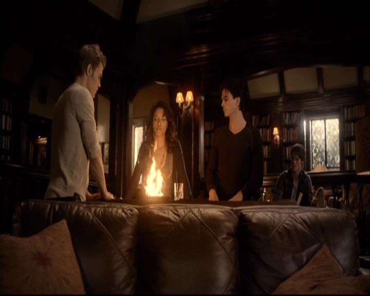 VampireDiariesWorld-dot-org_2x10TheSacrifce0817.jpg