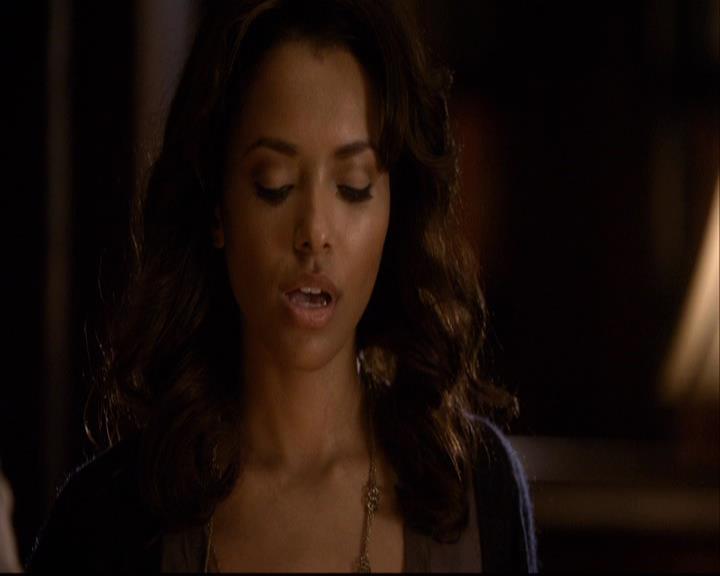 VampireDiariesWorld-dot-org_2x10TheSacrifce0821.jpg