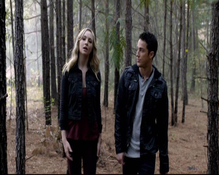 VampireDiariesWorld-dot-org_2x10TheSacrifce0844.jpg