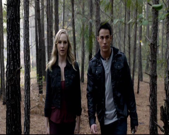 VampireDiariesWorld-dot-org_2x10TheSacrifce0845.jpg