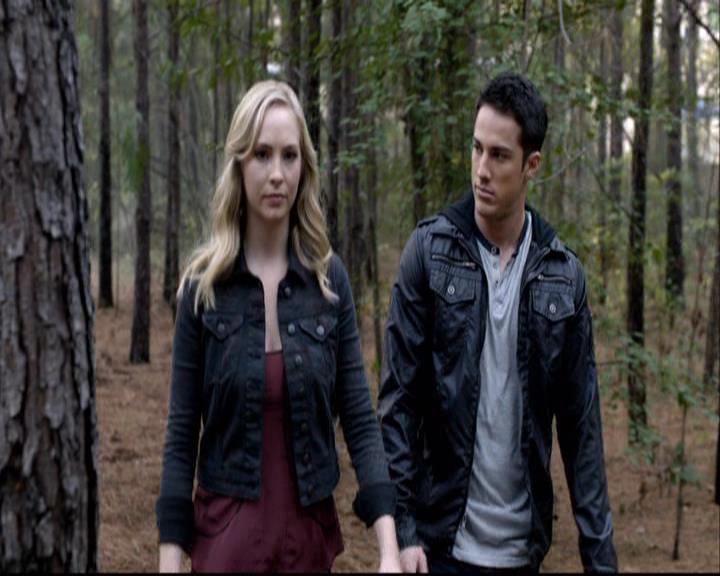 VampireDiariesWorld-dot-org_2x10TheSacrifce0850.jpg