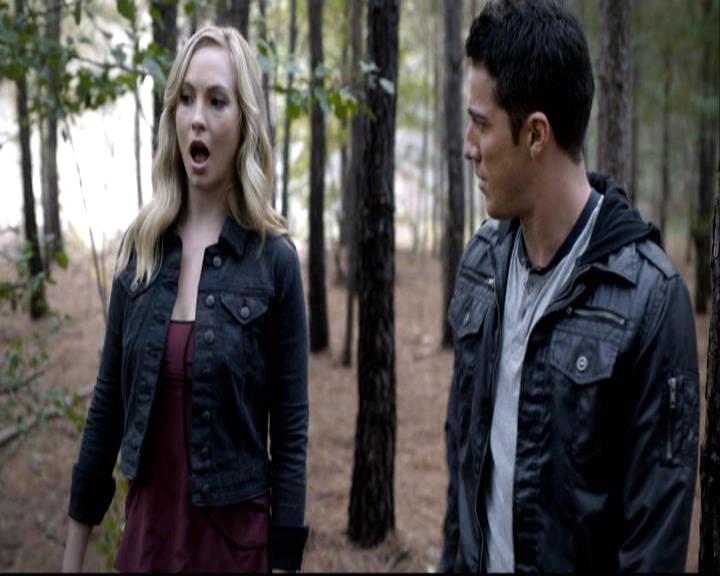 VampireDiariesWorld-dot-org_2x10TheSacrifce0868.jpg