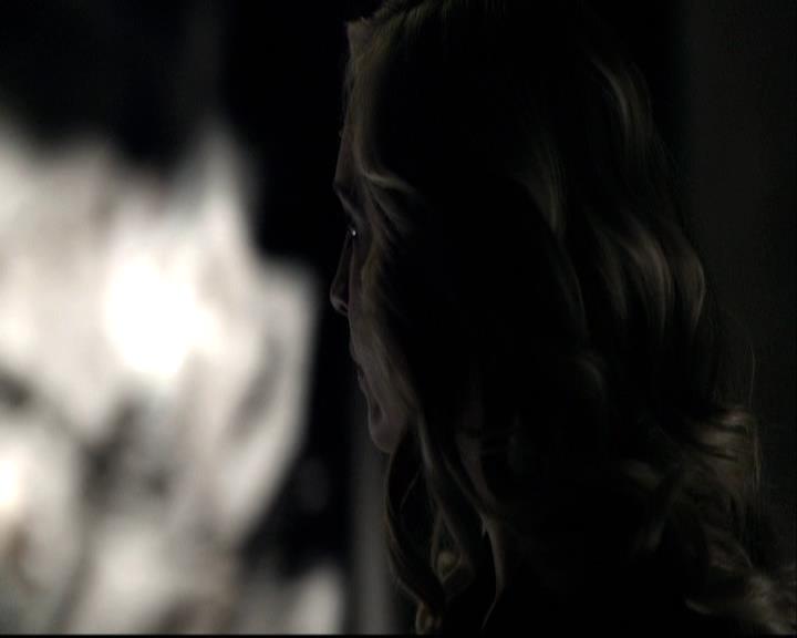 VampireDiariesWorld-dot-org_2x10TheSacrifce0921.jpg