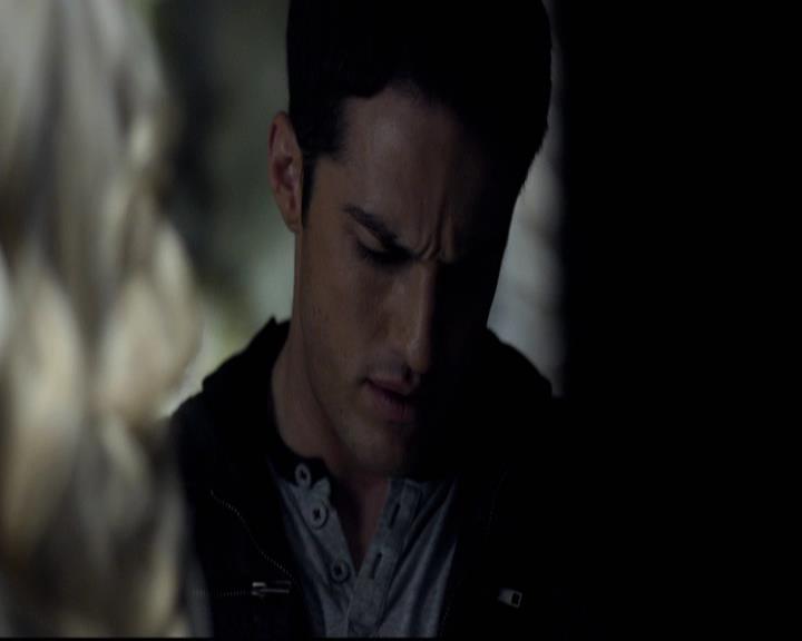 VampireDiariesWorld-dot-org_2x10TheSacrifce0957.jpg