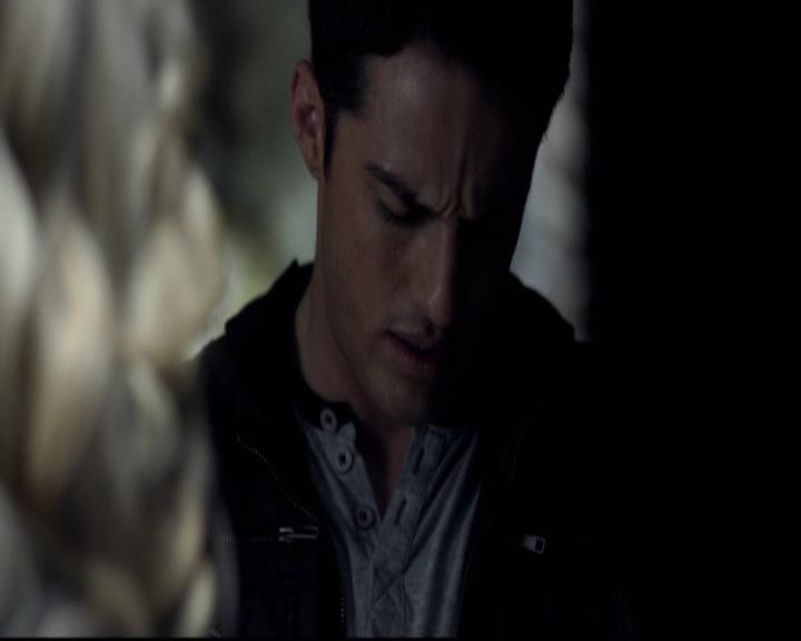 VampireDiariesWorld-dot-org_2x10TheSacrifce0958.jpg