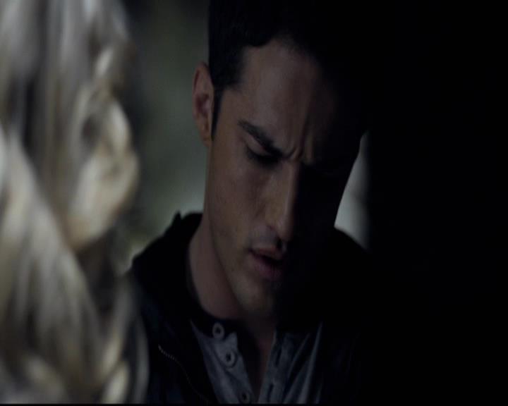 VampireDiariesWorld-dot-org_2x10TheSacrifce0981.jpg