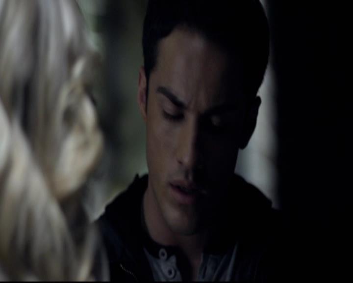 VampireDiariesWorld-dot-org_2x10TheSacrifce0982.jpg