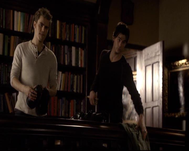 VampireDiariesWorld-dot-org_2x10TheSacrifce0987.jpg