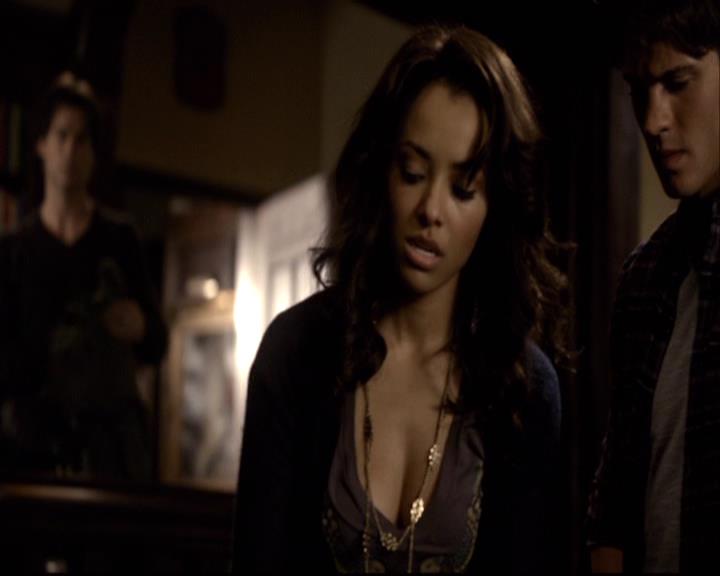 VampireDiariesWorld-dot-org_2x10TheSacrifce0989.jpg