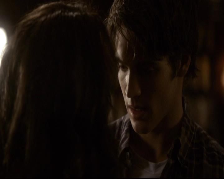 VampireDiariesWorld-dot-org_2x10TheSacrifce1004.jpg