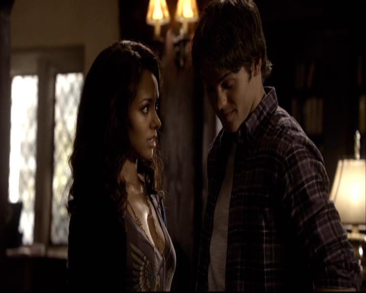 VampireDiariesWorld-dot-org_2x10TheSacrifce1020.jpg