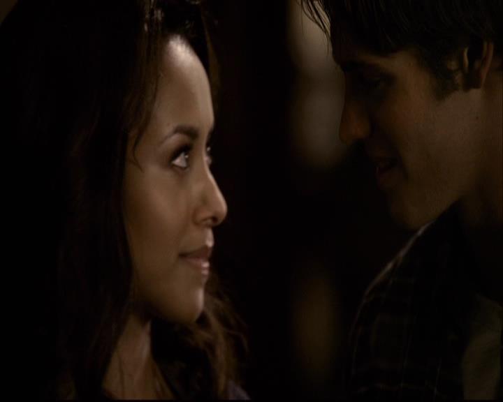 VampireDiariesWorld-dot-org_2x10TheSacrifce1027.jpg