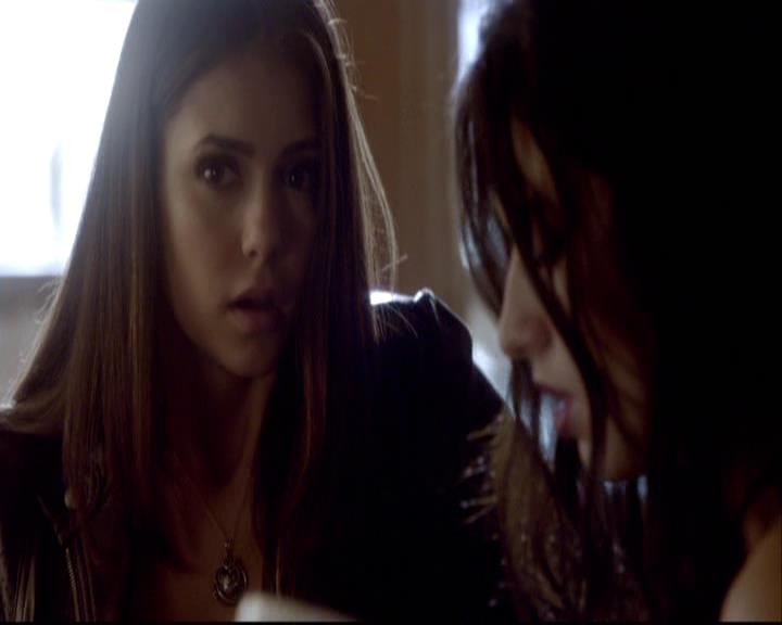 VampireDiariesWorld-dot-org_2x10TheSacrifce1112.jpg